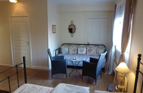 Hastveda Bed & Breakfast | Hotell Vita Hästen Hästveda