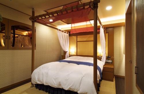 Nankoku Hotel | hotelLUANA 18歳未満入場禁止