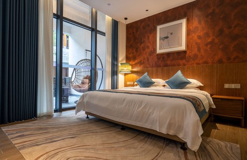 Xinzhou District Hotel | Hotels in Lady Island Resort