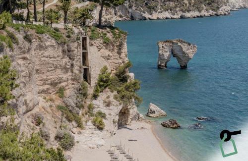 Mattinata Hotel | HOTIDAY Room Collection - Mattinata Faraglioni