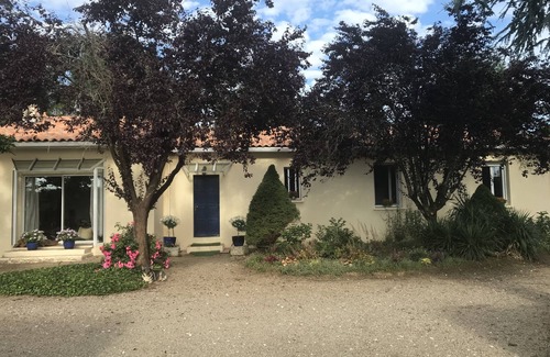 Port-Sainte-Foy-et-Ponchapt House | house in the dordogne swimming pool tennis