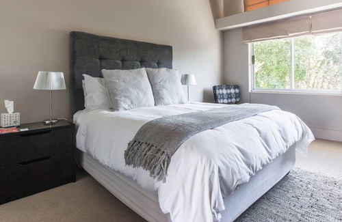 Houghton Estate House | Houghton Place