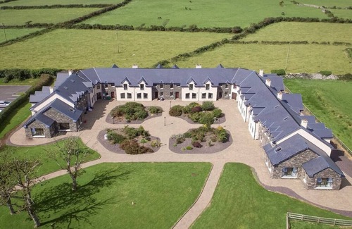 Dingle House | House 3 Dingle Manor Remarkable 3-Bed House