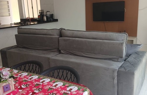 Tupy House | House with 2 bedrooms, swimming pool and barbecue, 8 minutes from the beach on foot.