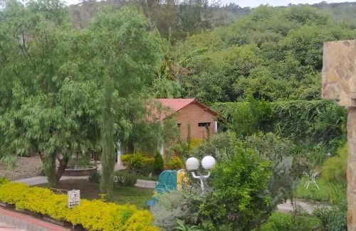 Guayllabamba Bed & Breakfast | house, food pets