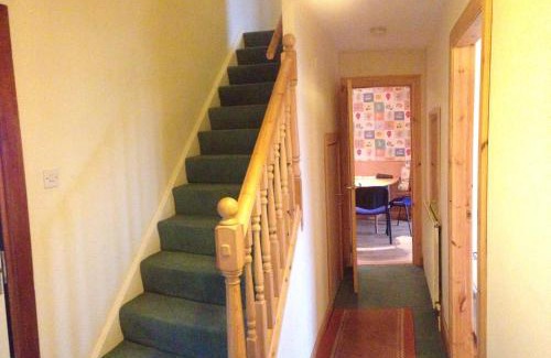 Kilmarnock House | House for Groups & Contractors Kilmarnock