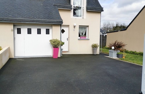 Ploufragan House | House in a very quiet subdivision near ST BRIEUC