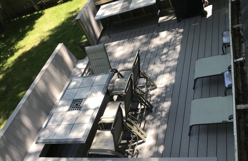 Teaticket House | House in Marivista neighborhood, Teaticket. Walk to kayaking on Great Pond.