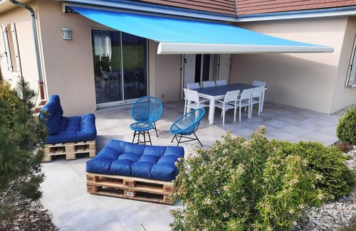 Poivres House | House L'Enchantée Piano'T 6 persons 3 bedrooms