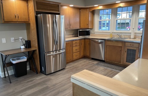 Sandusky House | House Next Door - Minutes to Cedar Point & Islands