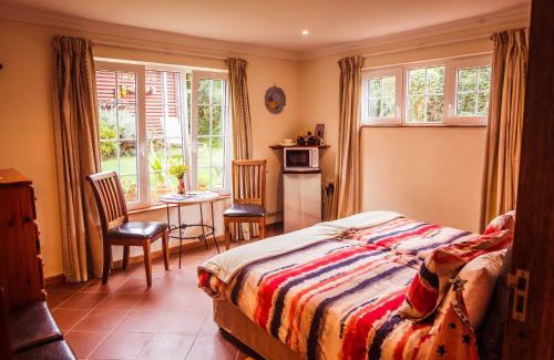 Haenertsburg Bed & Breakfast | House of Art