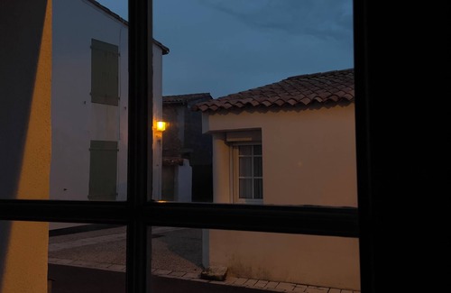 Ars-en-Re House | HOUSE OF. COURTYARD VILLAGE