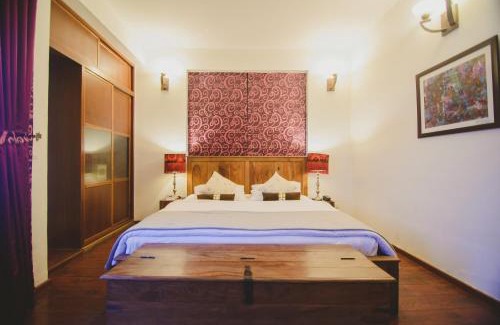 Greater Noida Bed & Breakfast | House of Kapaali