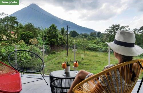La Fortuna Villa | House of Views, King Bed, Volcano View