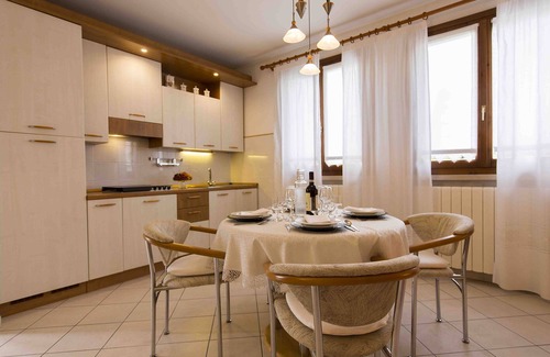 Colà Di Lazise House | House on Lake Garda "Rosalinde House"