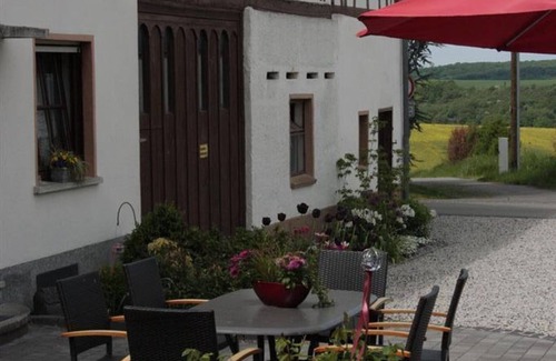 Pilmeroth House | House Resi - Holiday home Resi