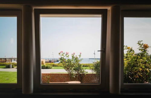 Helgoland Apartment | House Roland - Apartment facing the lake