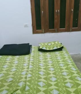 Jhusi House | House Stay