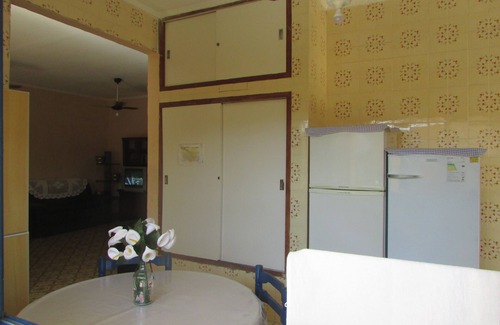 Balneario Gaivotas House | House w/Pool - Large and airy on Seagull Beach - 300 meters from the beach.