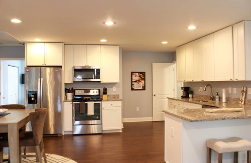 Pasadena Cottage | House w/Water Views of Rock Creek 2BA 2BA Cottage