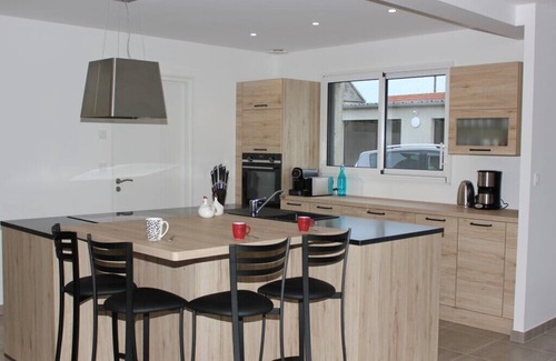 Cleder House | House with 30°C pool and enclosed garden 300m from Les Amiets beach - Bretagne