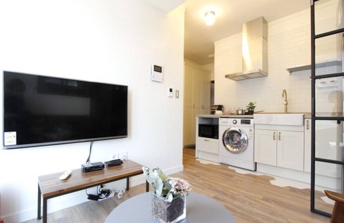 Nonhyeon-dong Apartment | House with a separate room, dressing room and terrace.