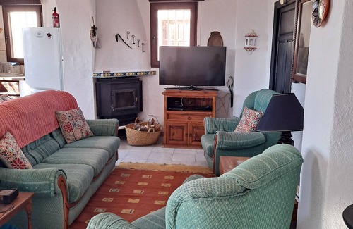 Rubite House | House with character, found in a small white washed village in a rural setting