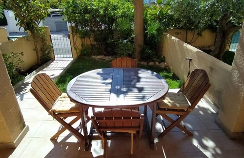 Sant Salvador House | House with pool on the Costa Dorada, very close to the beach