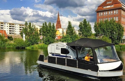 Demmin Boat Rental | Houseboat on the Peene, Demmin