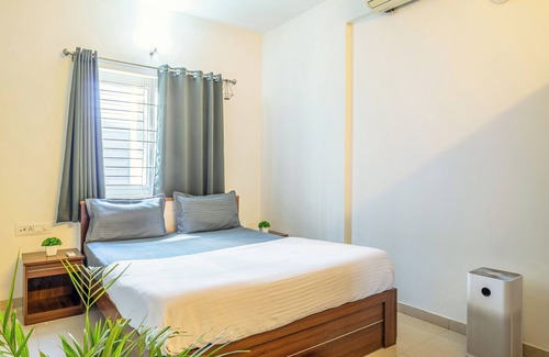 Marathahalli Hotel | Housr Ferguson Apartment Near Radisson