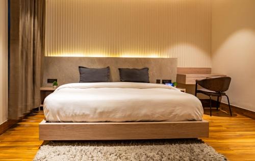 Block A Hotel | Housr Golf Course Road Near Phase 1 Metro Gurgaon