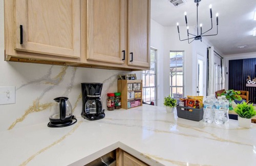 Katy House | Houston Huge Pool, miniGolf, Katy Asian Town, King