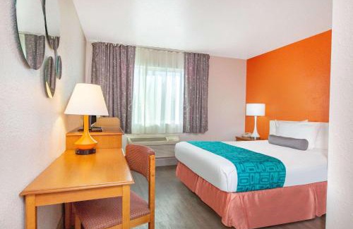 Southeast Salem Hotel | Howard Johnson by Wyndham Salem