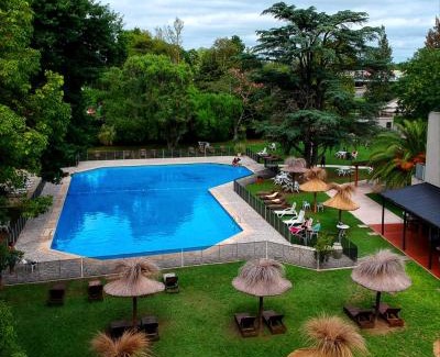 Belen de Escobar Hotel | Howard Johnson Resort & Spa Escobar