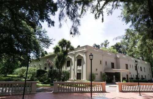 Belen de Escobar Hotel | Howard Johnson Resort & Spa Escobar