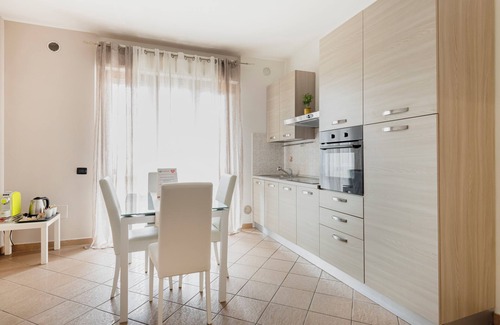 Cinisello Balsamo Apartment | HQ Aparthotel Milano Inn - Smart Suites