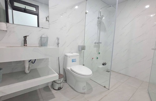 Soc Son Hotel | HT Airport Inn
