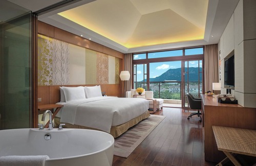 Xishan Hotel | HUALUXE Kunming by IHG
