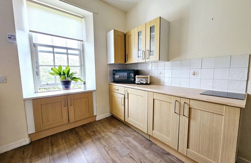 Kelvinbridge Apartment | Huge Family Home in Glasgow