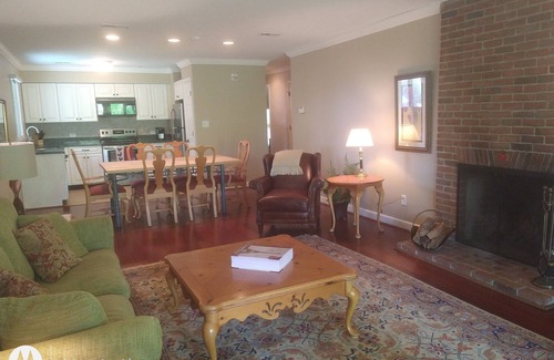 Lackey House | Huge water view 2/2 condo in "Kingsmill on the James"