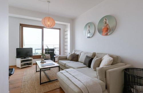 Wenduine Apartment | Huswell - Seaside duplex apartment with four terraces