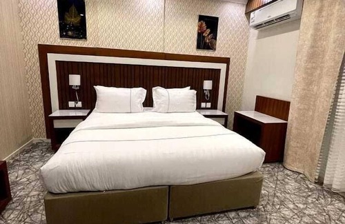 Umluj Hotel | Hyatt town 1
