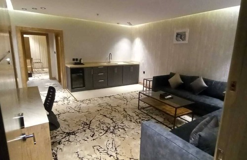Umluj Hotel | Hyatt Town 2