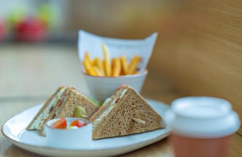 Hyderabad Hotel | Hyderabad Marriott Hotel & Convention Centre