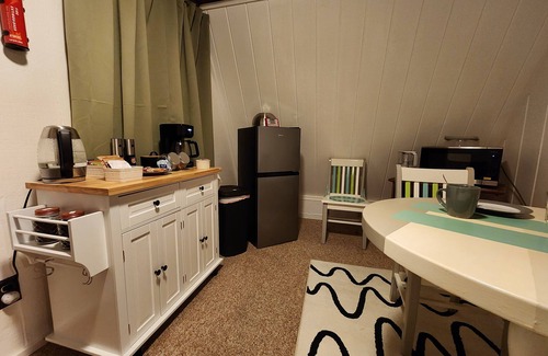 McKenzie Bridge Cabin | Hygge A-Frame: Pet friendly Forest Immersion! With AC !