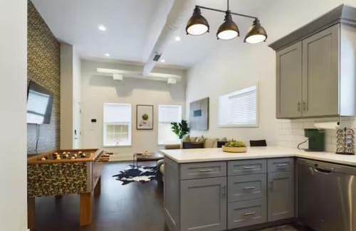 West Town Apartment | Hype Loft Experience