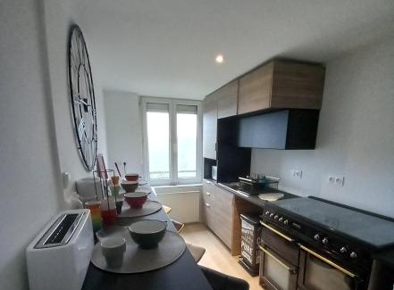 Vire Apartment | Hyper centre, appart F2 refait à neuf (TV+)