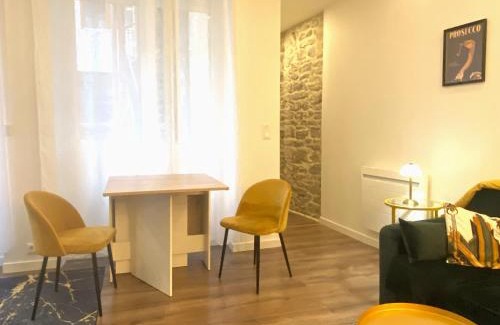 Besancon Old Town Apartment | Hypercentre calme - Le Gatsby - Coconhome