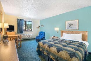 Grand Rapids Hotel | I M Hotel by Timberlake