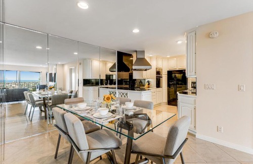 Santa Ana Heights Apartment | I Only Have Eyes for You
